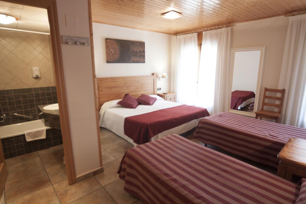 Hotel Sant Roc 캄프로돈 외부 사진