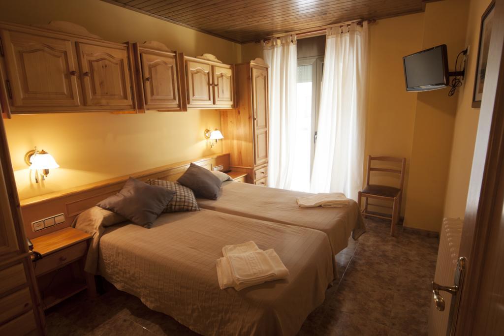 Hotel Sant Roc 캄프로돈 외부 사진